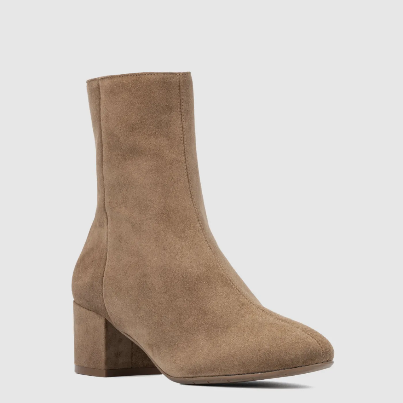 leonora_1.webp Boots^Aquatalia Leonora Champagne