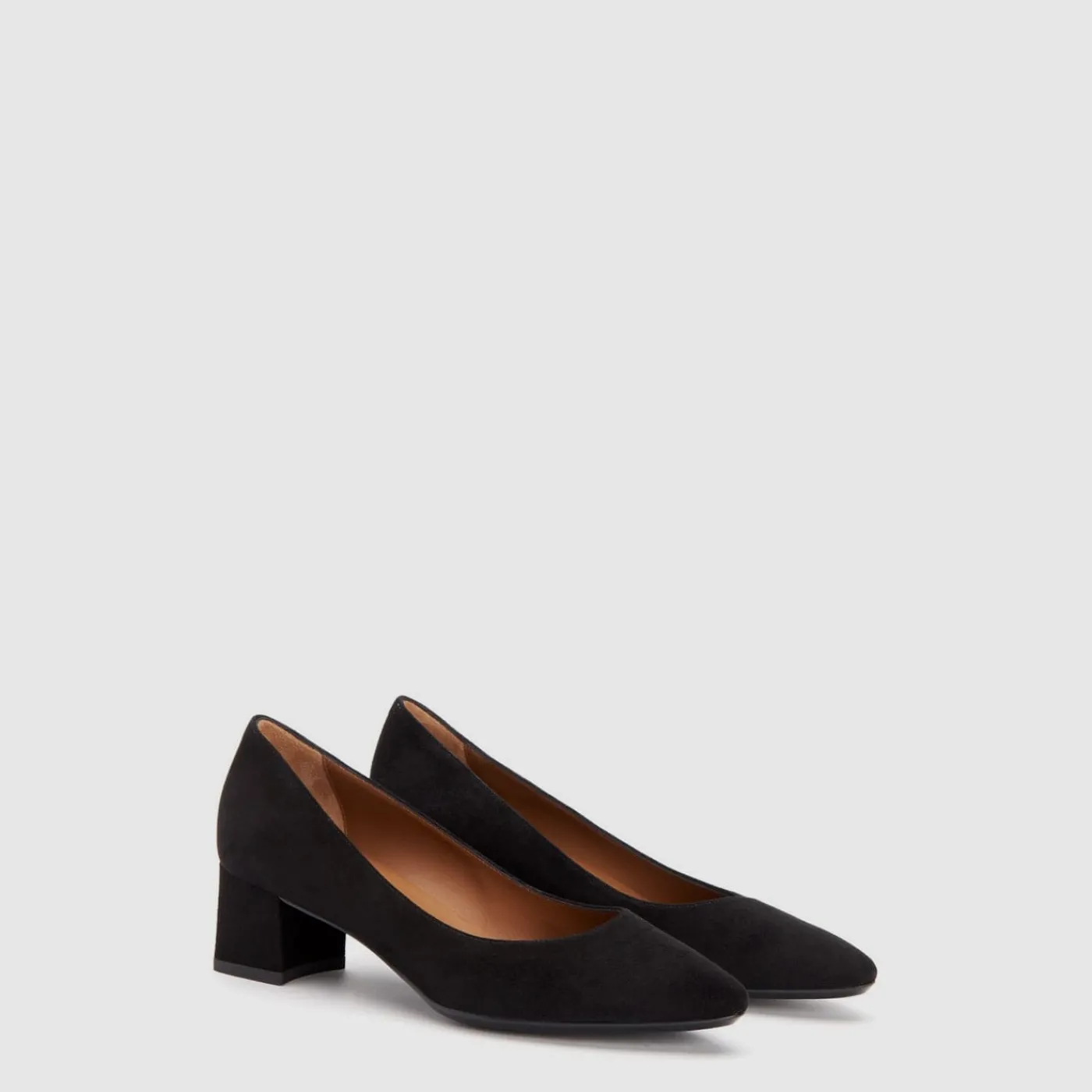pasha_1-8.webp Heels^Aquatalia Pasha Black