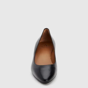 Heels^Aquatalia Pasha Black