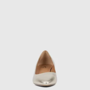 Heels^Aquatalia Pasha Gold