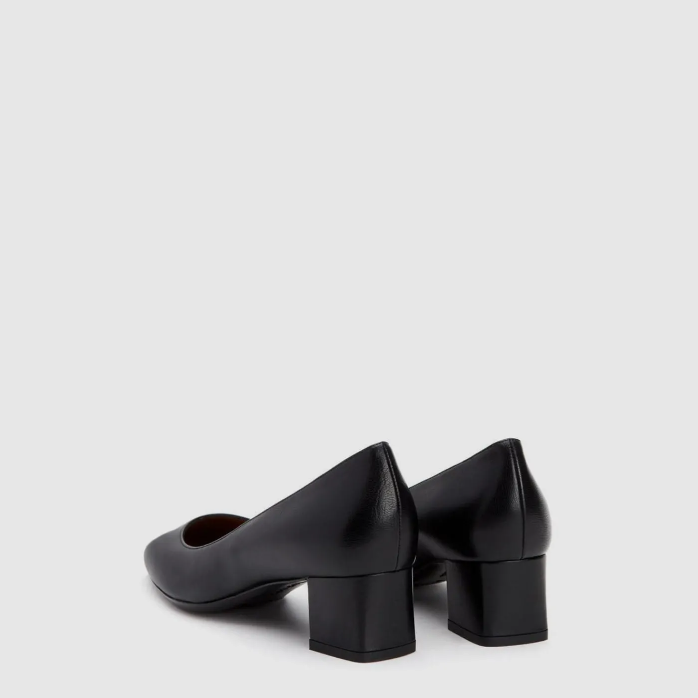 pasha_3-10.webp Heels^Aquatalia Pasha Black