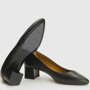 Heels^Aquatalia Pasha Black