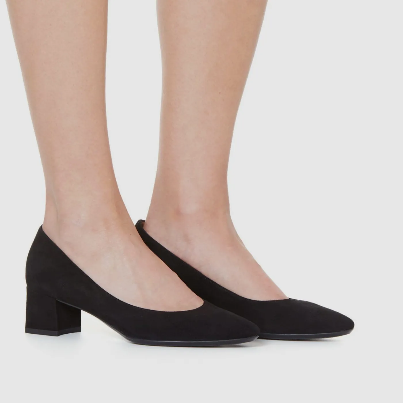pasha_5-7.webp Heels^Aquatalia Pasha Black