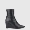 Boots^Aquatalia Pauletta Black