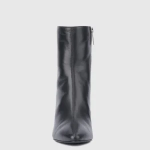 Boots^Aquatalia Pauletta Black