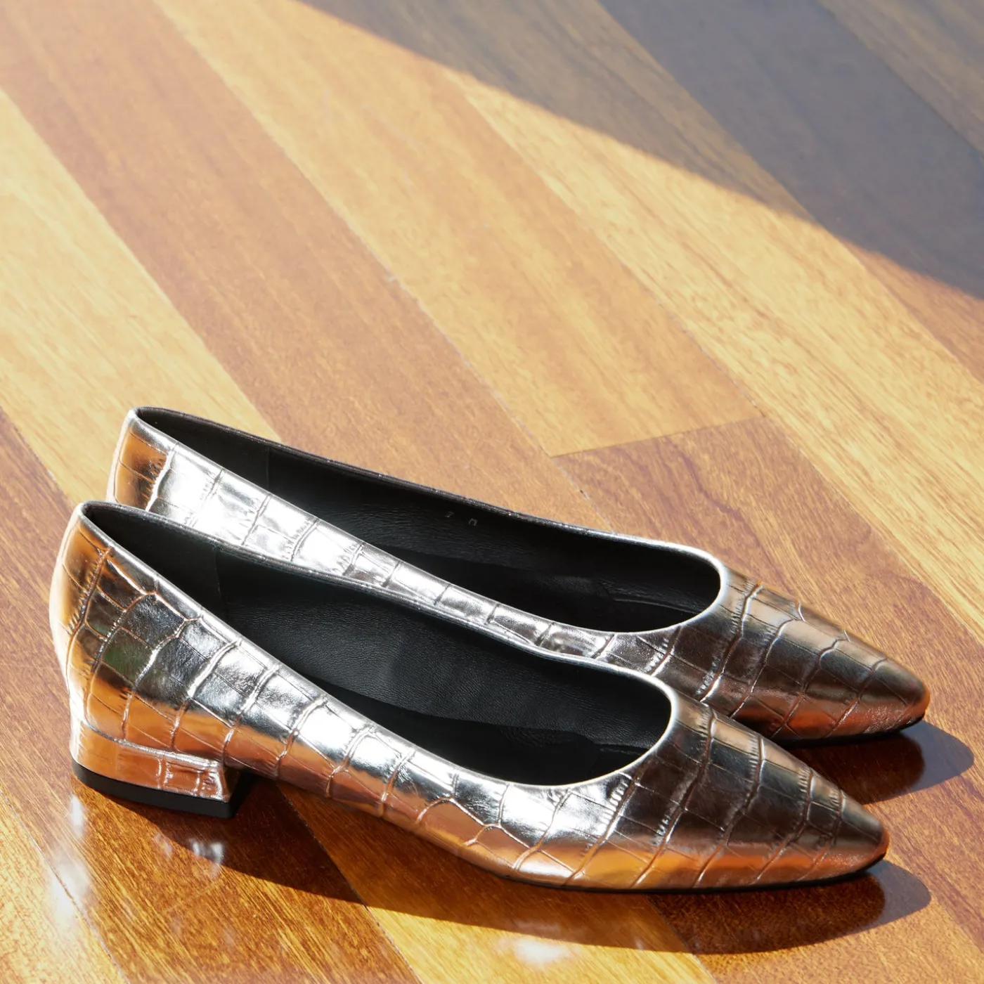 penina_2-6.webp Flats & Sneakers^Aquatalia Penina Silver