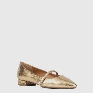 Flats & Sneakers^Aquatalia Priya Gold