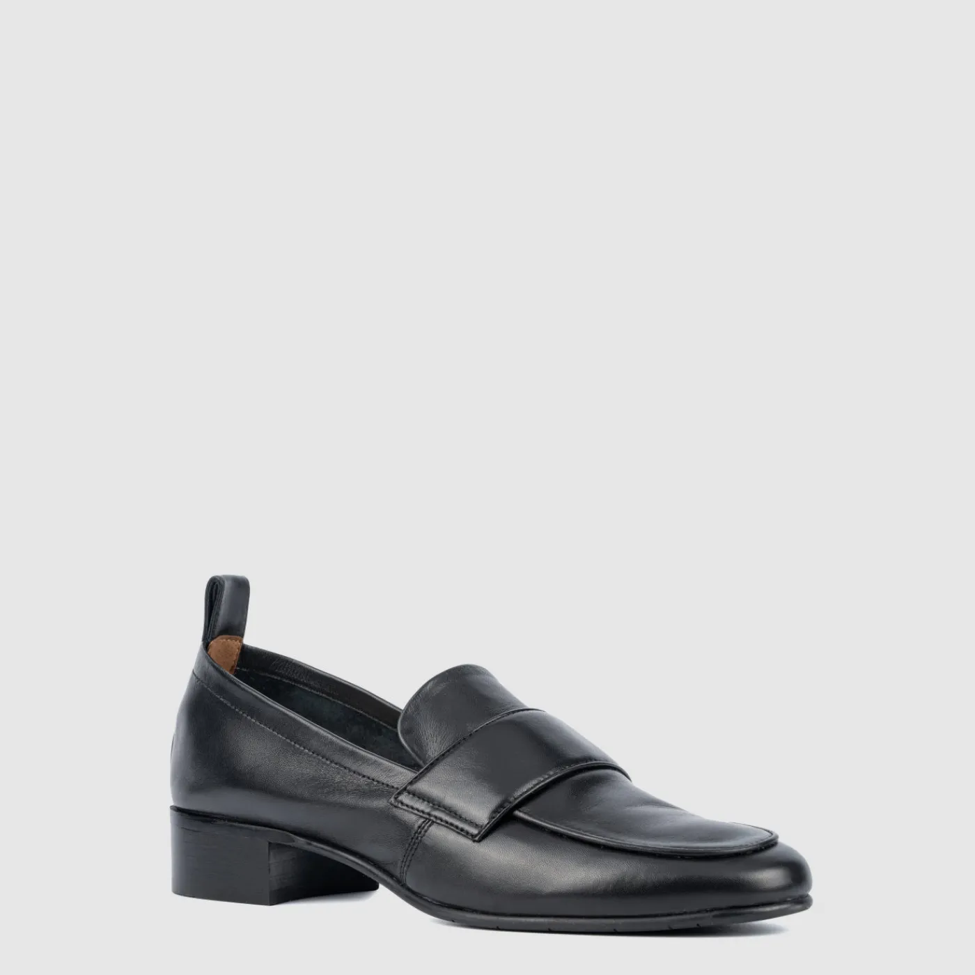 shivani_1-1.webp Flats & Sneakers^Aquatalia Shivani Black